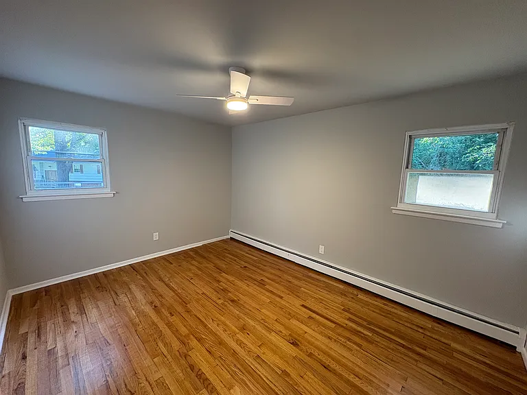 261 Elizabeth Ave — Photo 8