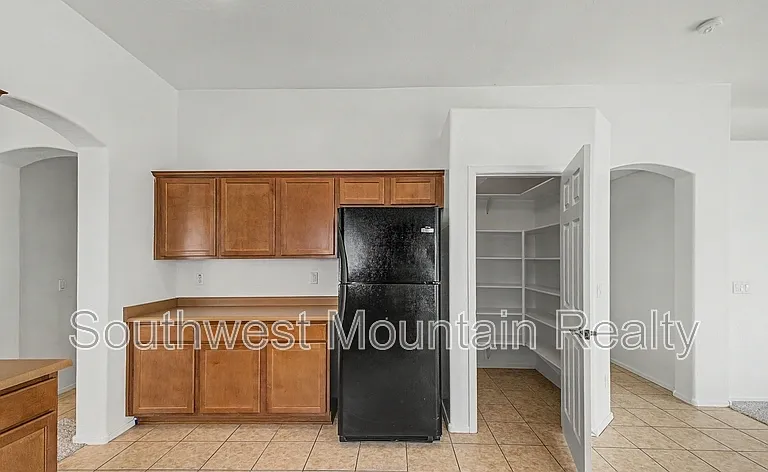 1237 W Fruit Tree Ln — Photo 13