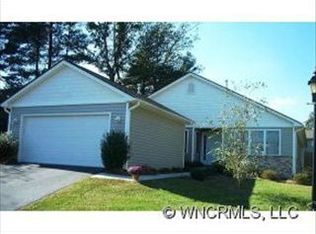 43 Meadow Cliff Ln, Mills River, NC 28759