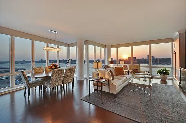 Sold by Corcoran | media 14