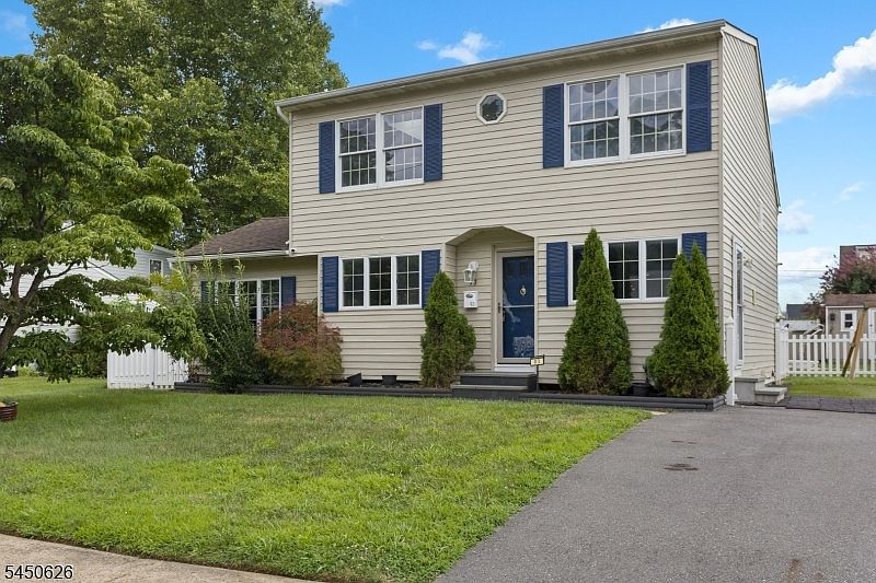 1st image of 93 Elton Ave