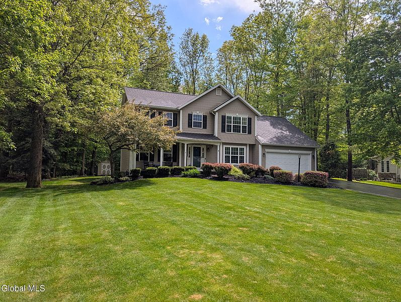 2nd image of 4 Glenburnie Drive