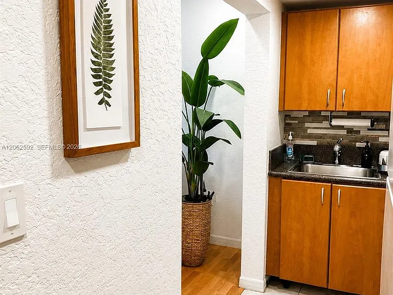 7326 Collins Ave #207 — Photo 6
