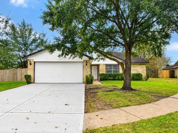 14203 Long River Ct, Sugar Land, TX 77498