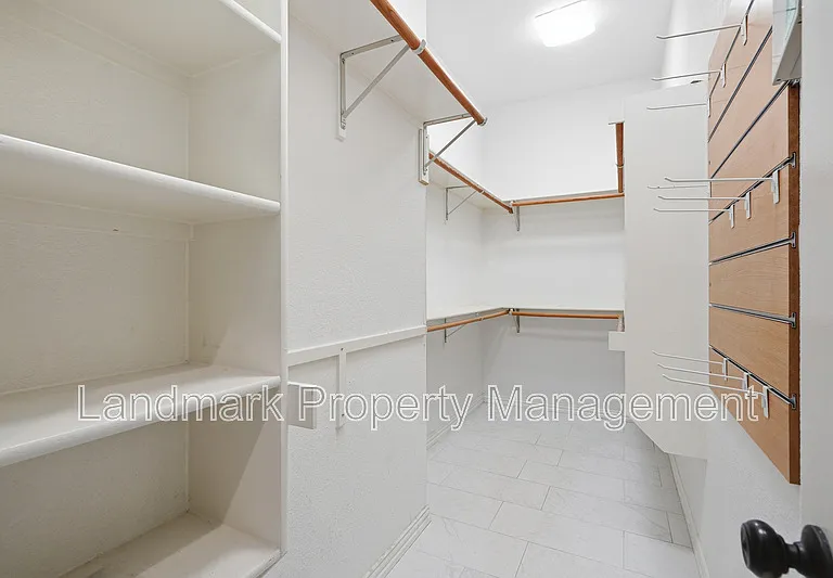 900 Muirfield Dr — Photo 22