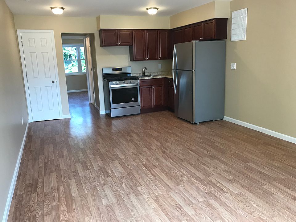 1st image of 353 Jefferson Ave #2