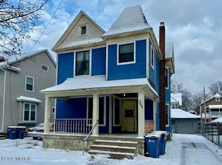 352 Carlton Ave SE, Grand Rapids, MI 49506