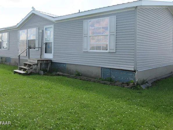 106 Brisbane Ave, Emerado, ND 58228