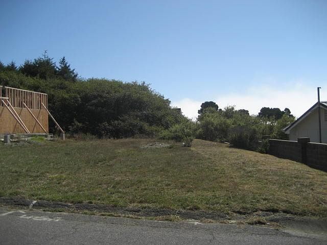 2nd image of 152 Lower Pacific Dr