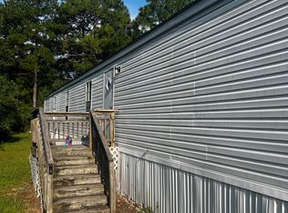 180-2 Dixon Rd, Holly Ridge, NC 28445