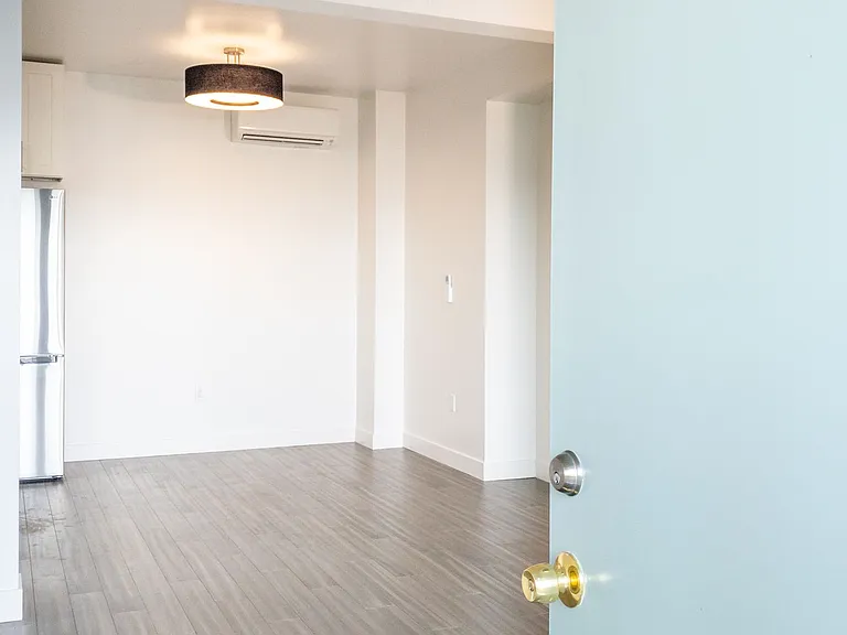 77 Bulkley Ave #7 — Photo 21
