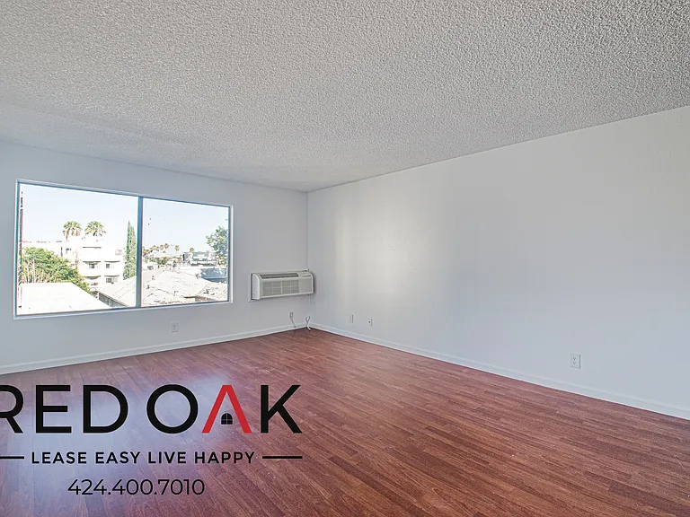 1522 N Formosa Ave — Photo 4