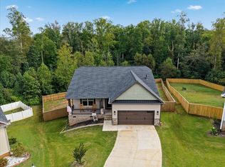 624 Forden Dr, Wellford, SC 29385