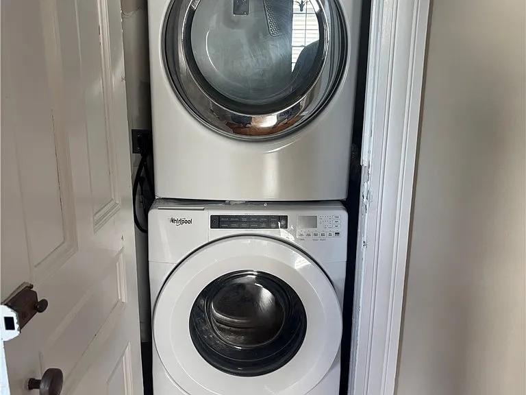 1801 James St #2 — Photo 17