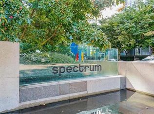 131 Regiment Sq, Vancouver, BC V6B 1X6