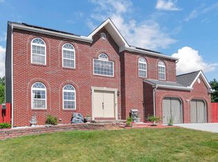 231 Wellington Pl SW, Pataskala, OH 43062