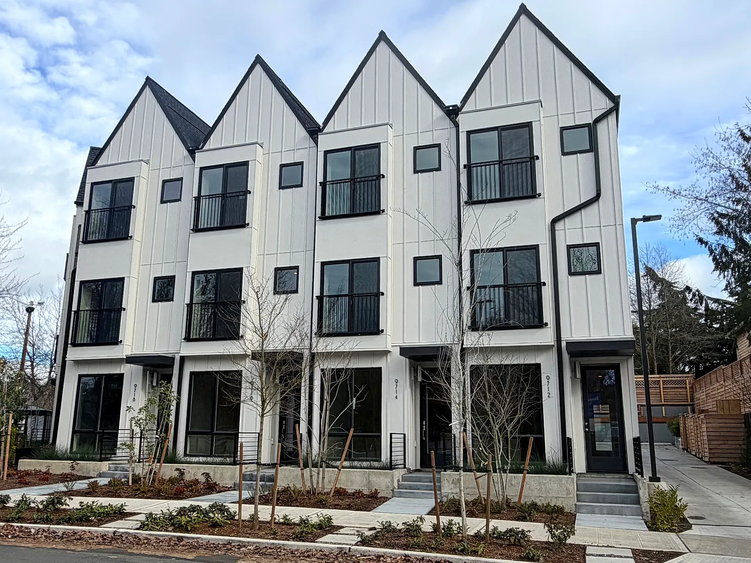 2 bed, 1250 sqft, $3,350 — Photo 1