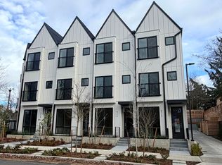 9738 Holman Rd NW, Seattle, WA 98117