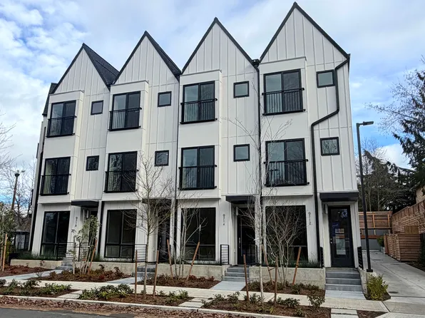 9736 Holman Rd NW, Seattle, WA 98117