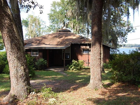 front view of cabin
