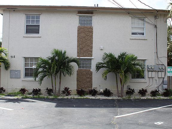 2nd image of 715 Washington Ave #33