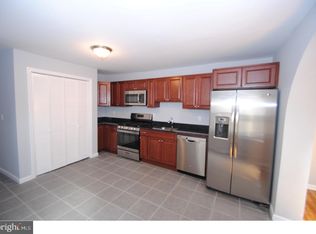 241 High St, Burlington, NJ 08016