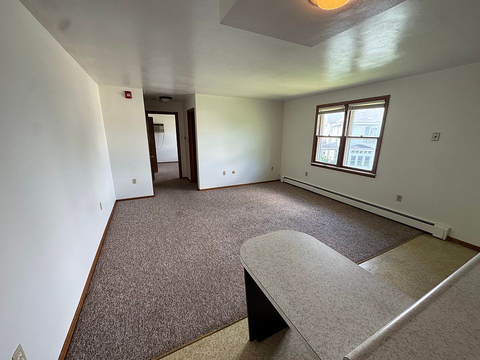 1st image of 620 Chestnut St APT 9