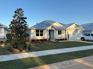 383 Bear Creek Blvd, Freeport, FL 32439