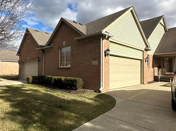 52210 S Gabriella Ln #39, Macomb, MI 48042