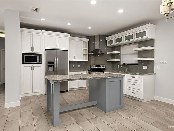 5th image of 3719 Timberwood Dr