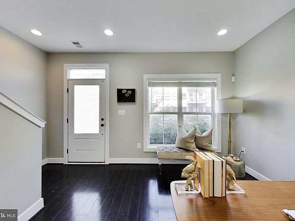 4th image of 12609 Macaulay St