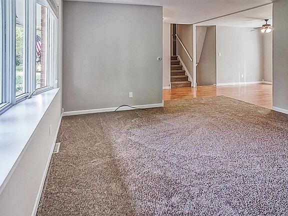3rd image of 53402 Crestview Dr