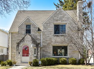 2659 N 81st St, Wauwatosa, WI 53213