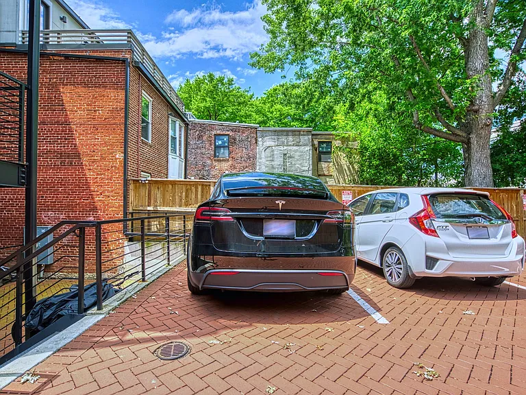 467 M St NW #1A — Photo 34
