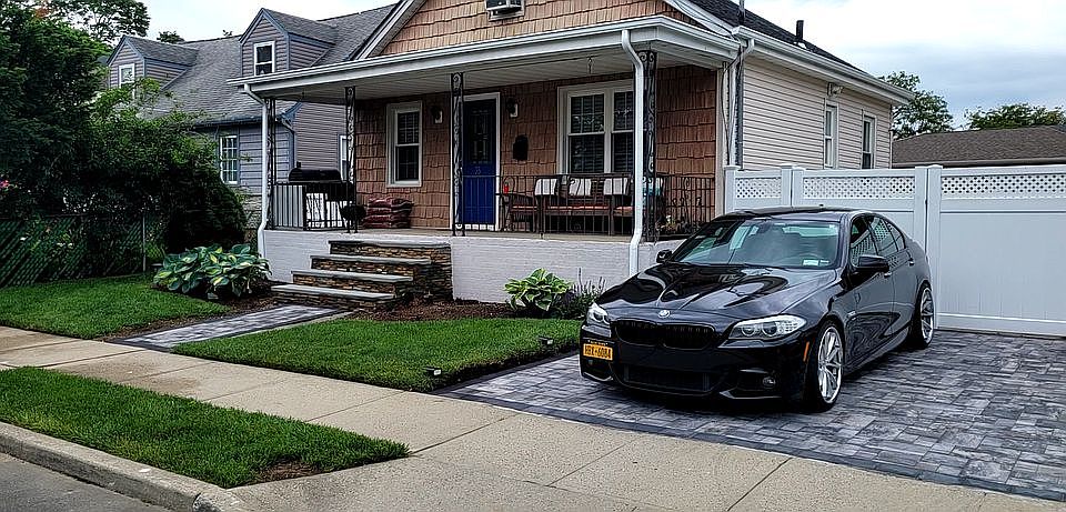 1st image of 35 Andrews Ave