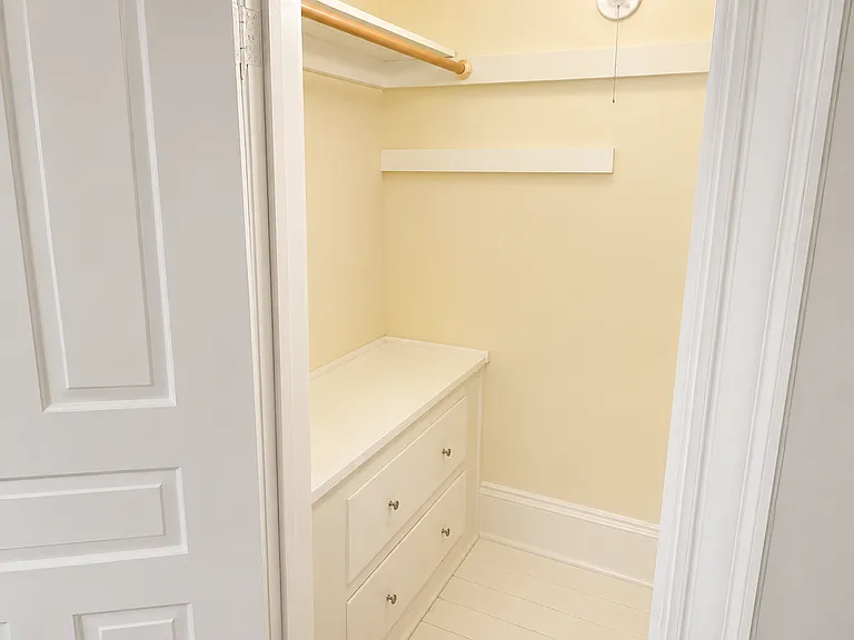 708 Coit Ave NE — Photo 14