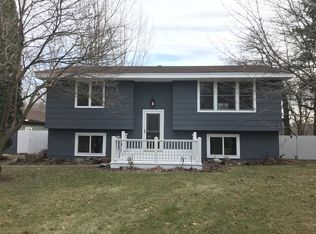 16709 Kenyon Cir NE, Ham Lake, MN 55304