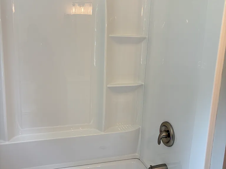 3409 W Weaver Rd — Photo 9