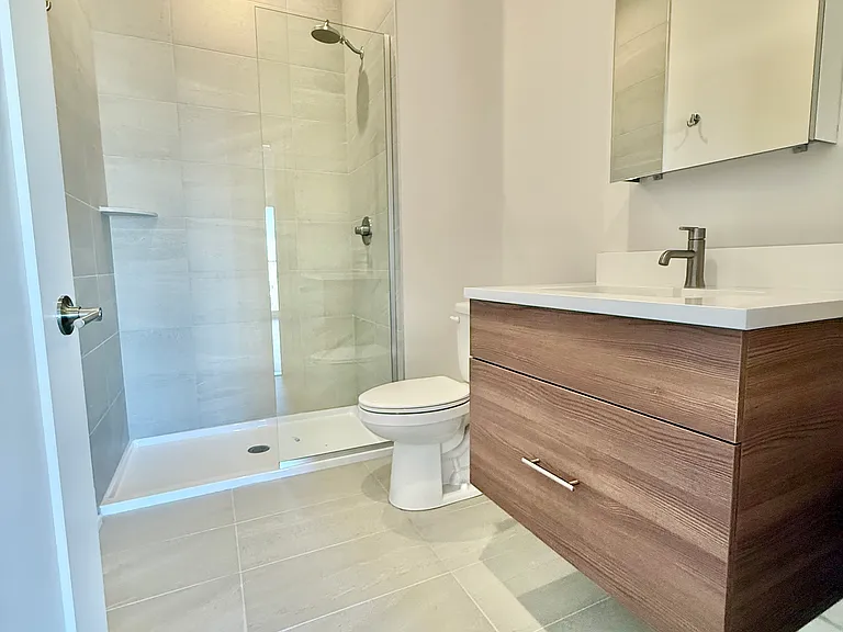128 W Girard Ave #309 — Photo 13