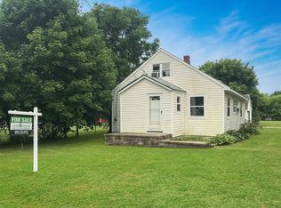 1192 Grover St, Owosso, MI 48867