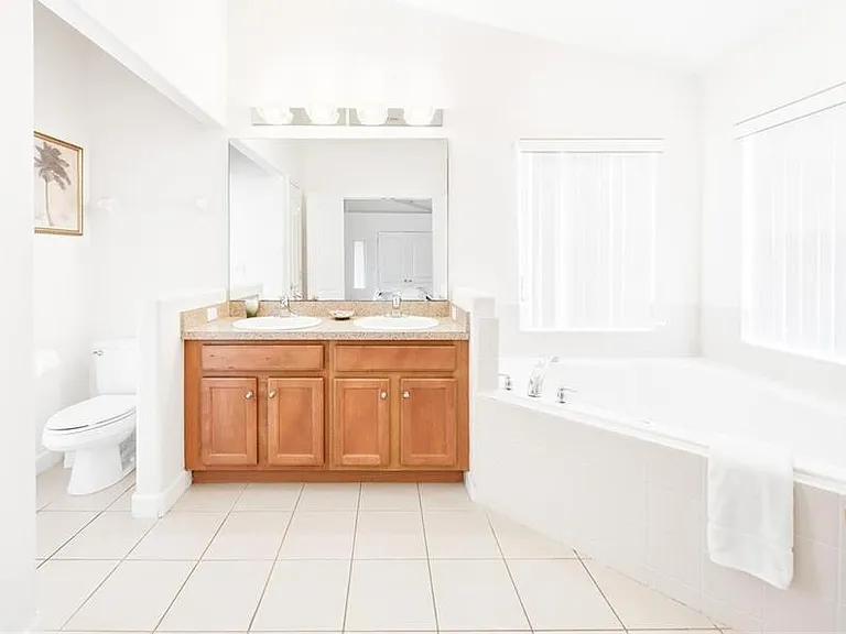 723 Old Bridge Cir — Photo 11