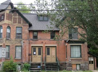 13 S 3rd St, Niles, MI 49120