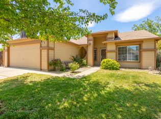 856 Mallard St, Redding, CA 96003
