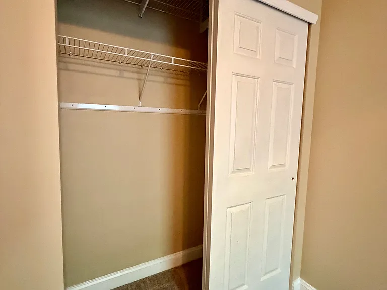 121 Walnut Cove Dr #D — Photo 27