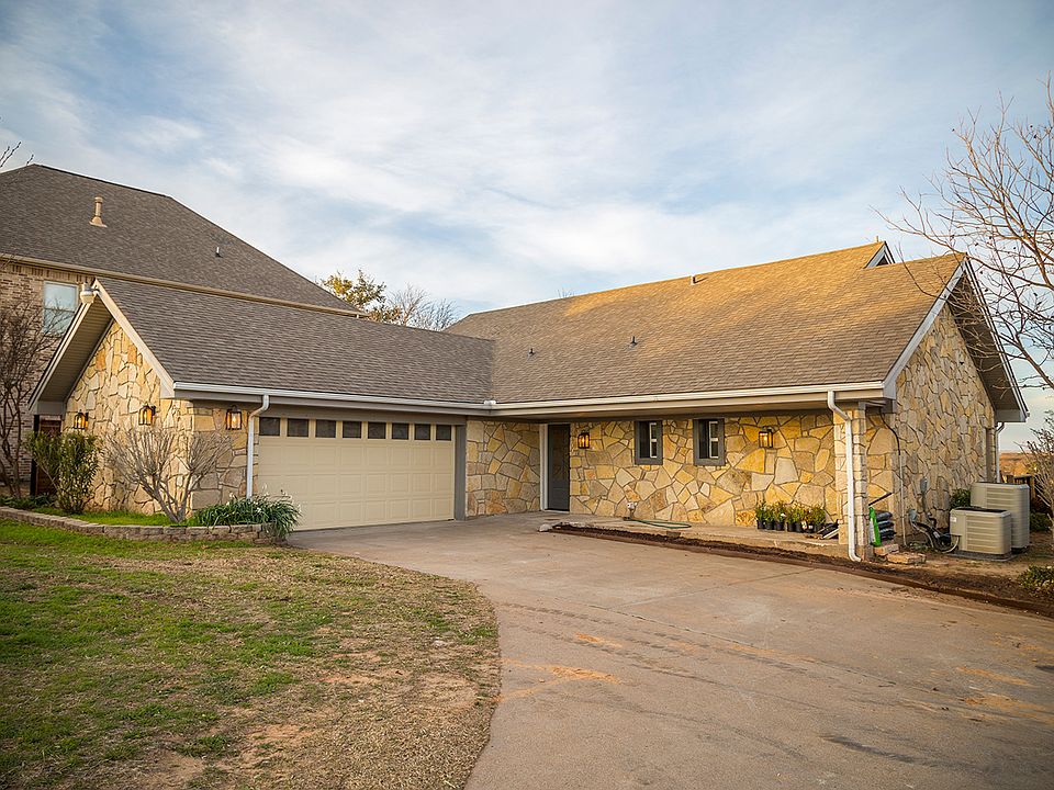 1st image of 7004 Vista Bluff Ct