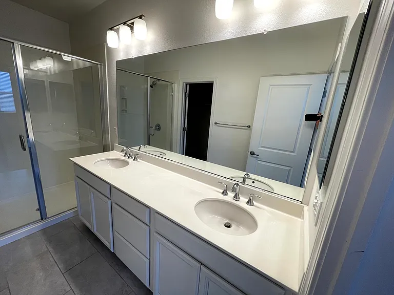 3931 Meridian St — Photo 14