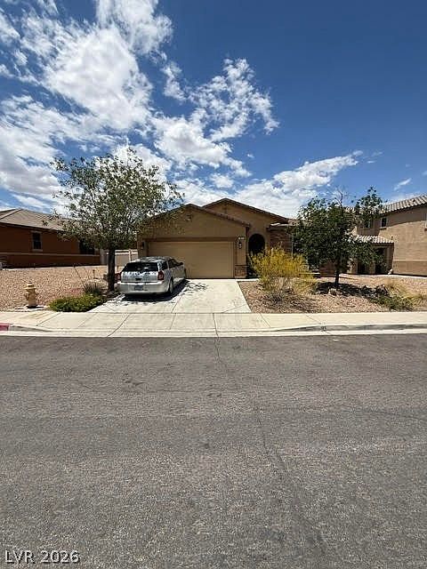 1st image of 921 Aspen Cliff Dr