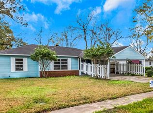 5754 Belarbor St, Houston, TX 77033