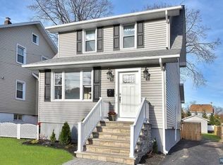 65 Franklin Rd, Teaneck, NJ 07666