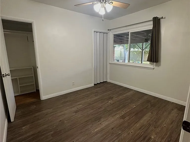 1903 Rosita Ave — Photo 15